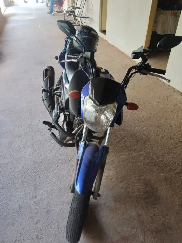 Dispenso curiosos! Moto em Perfeito Estado ,só Pegar e Andar
