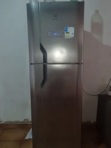 Geladeira frost free Electrolux