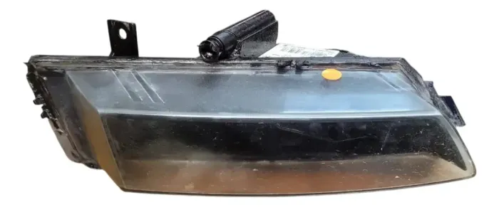Farol Milha Direito Bmw 120i (Usado) / MT