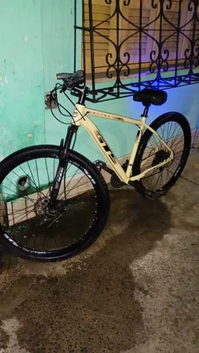 Vendo Bicicleta Aro 29 GTS Dexter De Alumínio Com Câmbios Shimano