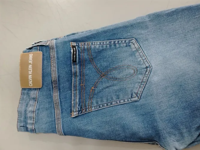 Calça Jeans 42 Levi's e Calvin Klein