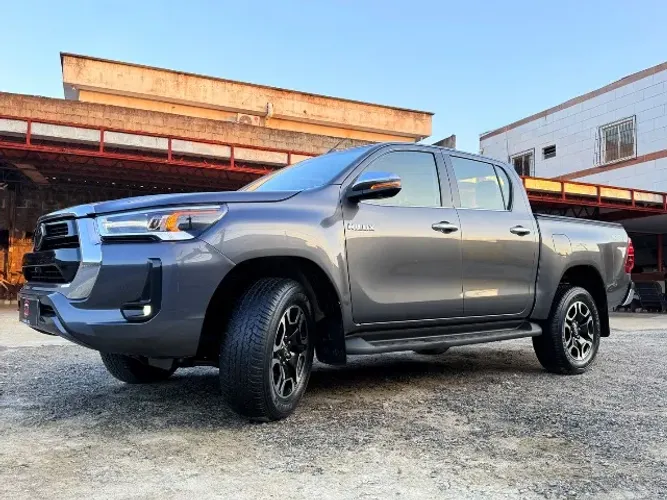 Toyota Hilux CD SRX 4X4 2.8 TDI 16V Diesel Aut. 2022