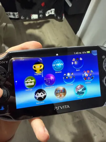 PS VITA OLED DESBLOQUEADO + 128 SSD + 3 JOGOS