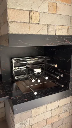 Churrasqueira com suporte grelha espetos em aço inox 304