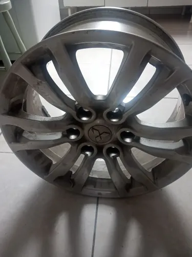 Roda aro 17 camionetas Mitsubishi