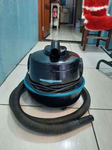 Aspirador de pó antigo
