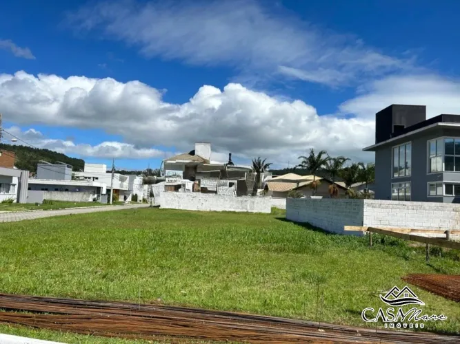 EXCELENTE TERRENO À VENDA COM 362M² EM CONDOMÍNIO FECHADO EM VARGEM GRANDE - FLORIANÓPOLIS