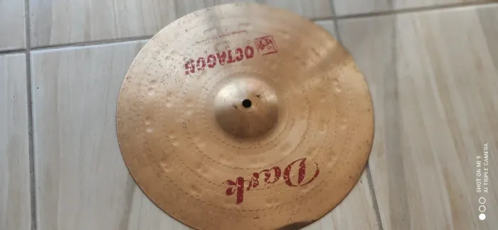Vende se um prato