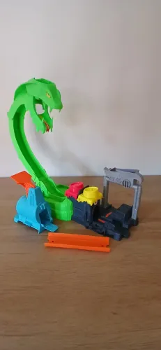Pista Hot Wheels Ataque Tóxico da Serpente