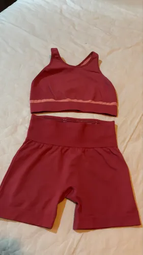 Conjunto Lupo vermelho