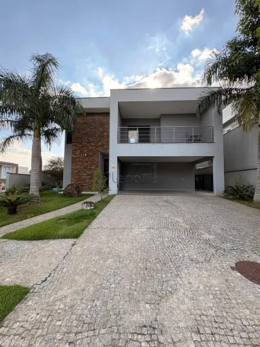 Sobrado à venda em Campinas, Swiss Park, com 4 suítes, com 329 m²