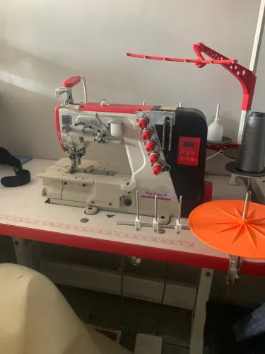 Vendo máquina industrial galoneira