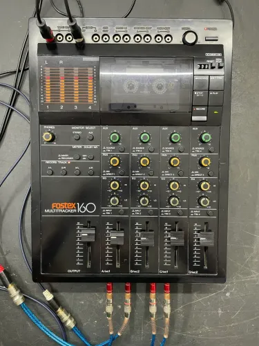 Gravador Portastudio Fostex 160