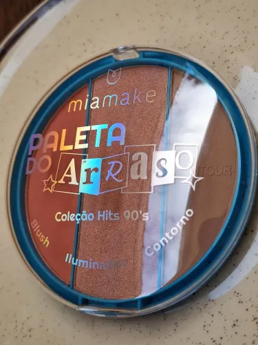 Paleta Blush + Iluminador + Contorno