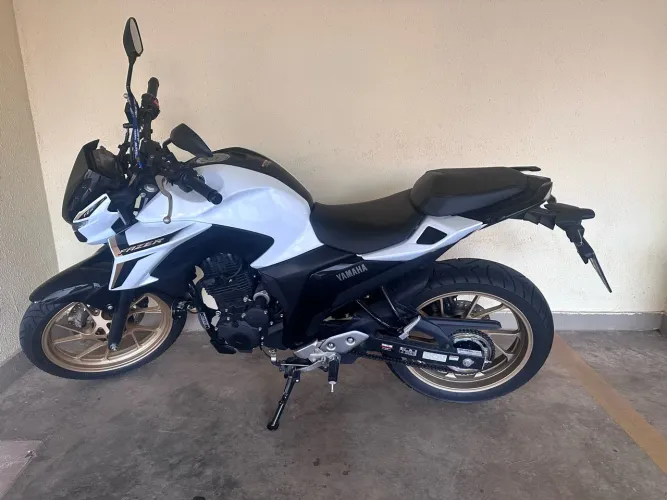 Vendo Fazer 250 novíssima