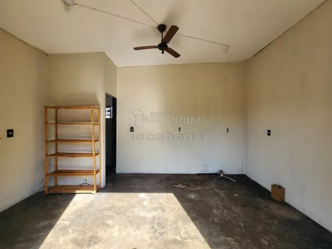 Salão Comercial para Locação no No bairro Solo Sagrado I