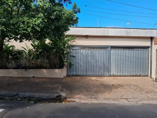 Venda de Casas / Padrão na cidade de Araraquara