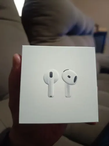 AirPods 4