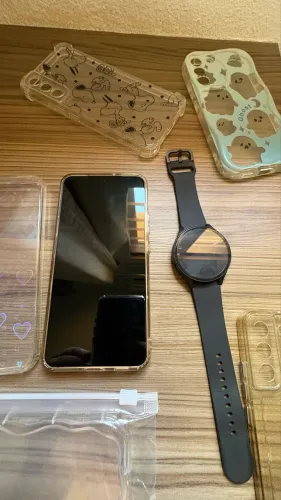S22 Plus Rose 128gb + SmartWatch Galaxy 4 44mm