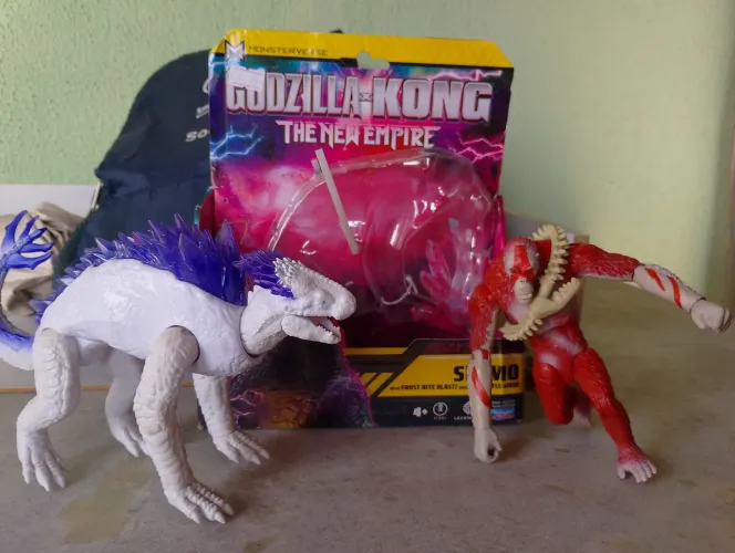 Boneco Original Dragão de Gelo (Godzilla x Kong The New Empire)