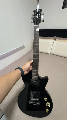 Guitarra Strinberg
