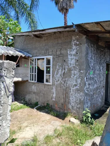 VENDE-SE CASA NA TAPERA