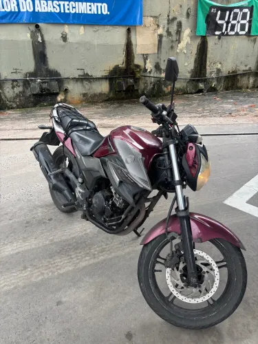 Moto Yamaha YS Fazer 250 Limited Edition