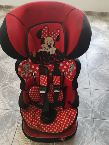 Cadeirinha feminina para carro