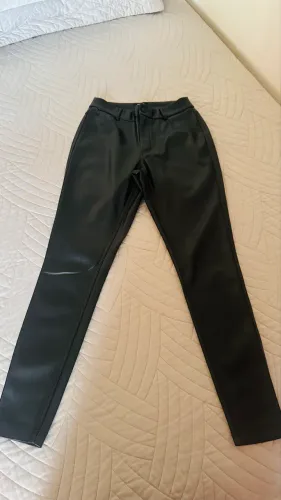 Calça PU