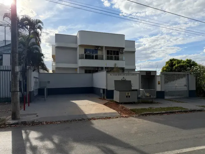 Imóvel para aluguel tem 102 metros quadrados com 3 quartos em Jardim Califórnia - Goiânia 