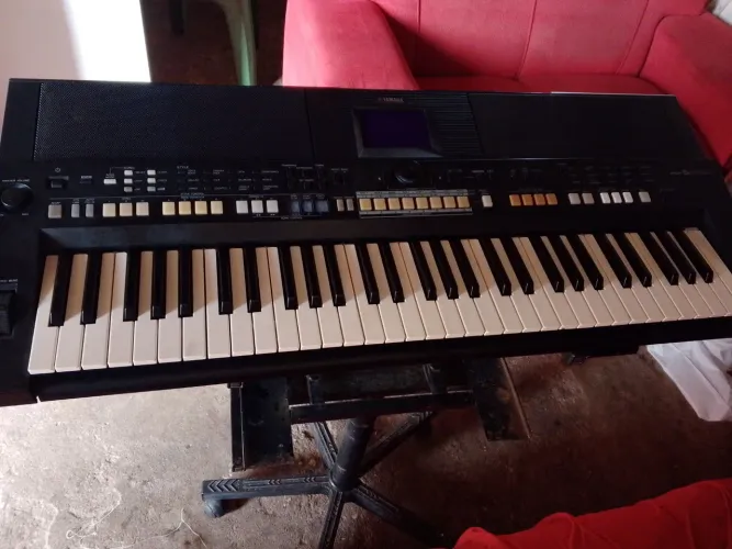 Teclado PSR s650 Yamaha 
