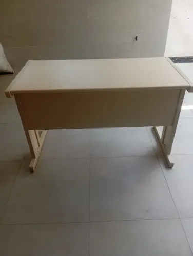 mesa de escritorio barato pra vim pegar mesa de escritorio barato pra vim pegar 