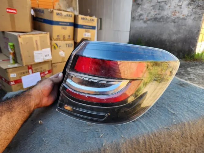 Lanterna direita Sandero Stepway 20/23 original