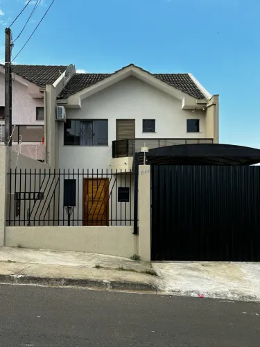 Casa à Venda 4 Quartos, 1 Suite, 2 Vagas, Com Piscina, Jardim Carvalho