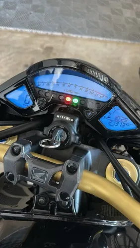 CB 1000R ANO 2014. IMPECÁVEL.