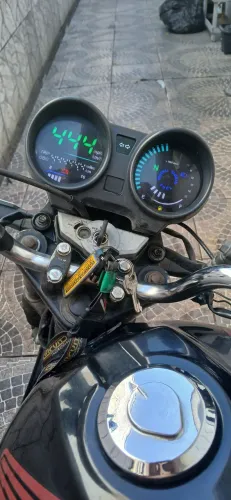Moto Honda 125cc painel digital economica