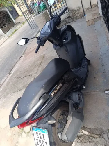 YAMAHA FLUO 125 - ESTADO DE NOVA E PRONTA PARA RODAR