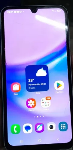 Celular  ótimo nunca foi aberto  ariginal de fábrica  500 RS