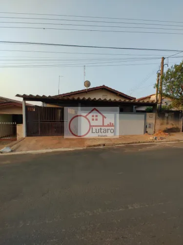 Casa em Centro (cardeal) - Elias Fausto, SP