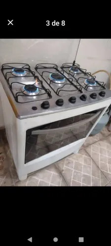 Vendo um fogão de 5 Bocas com acendimento automático