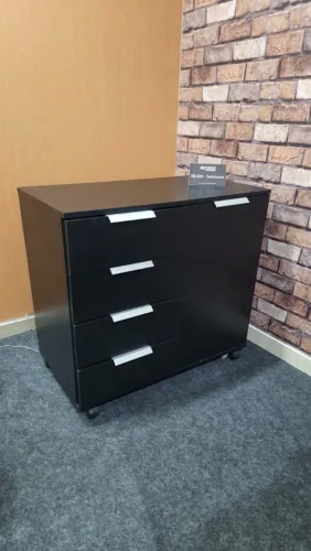 VENDO: Móvel com Rodinhas Seminovo - R$ 420