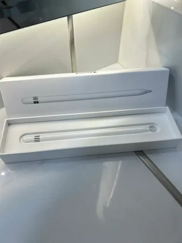 Apple Pencil primeira geração + 2 capas