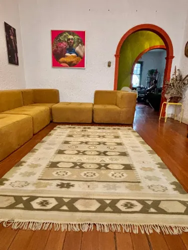 Tapete Kilim geométrico cores claras 1,50m x 2,17m