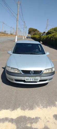 Chevrolet Vectra GL 2.2 / 2.0 MPFI 1999