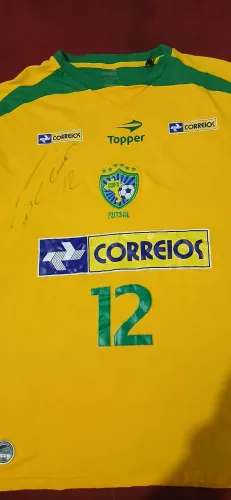 Camisa do Brasil Falcão #12 Autografada