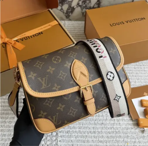 Bolsa Louis Vuitton Diane