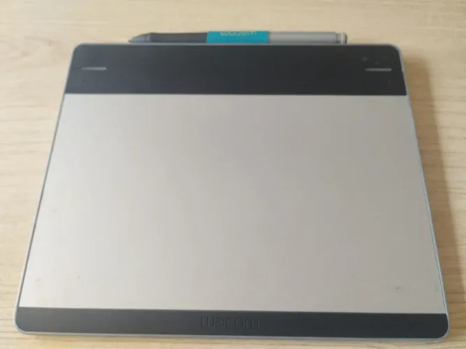 Mesa digitalizadora/ tablet INTUOS WACOM - Modelo CTL 480