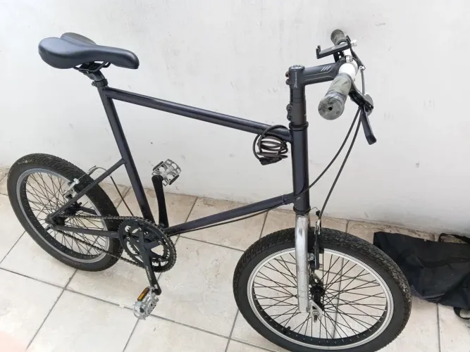Bicicleta BMX Aro 20 Preta - Freio V-Brake | 1 Marcha