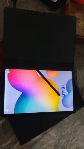 Tablet s6 lite 128 GB tela está trincada