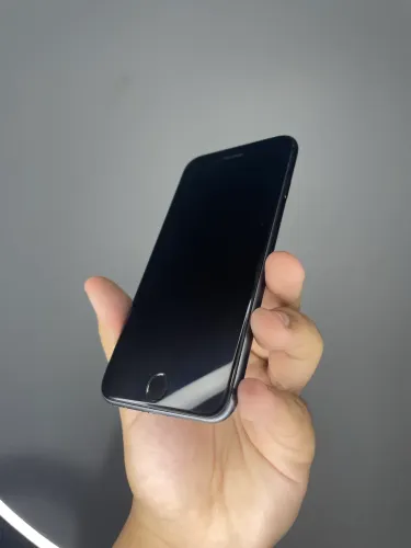 Apple IPhone 8